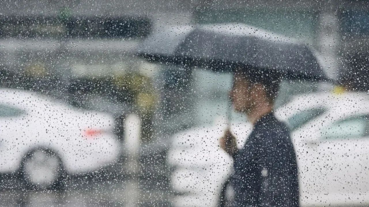 Şemsiyesiz evden çıkmayın! Meteoroloji'den İstanbul dahil çok sayıda kente uyarı... 1