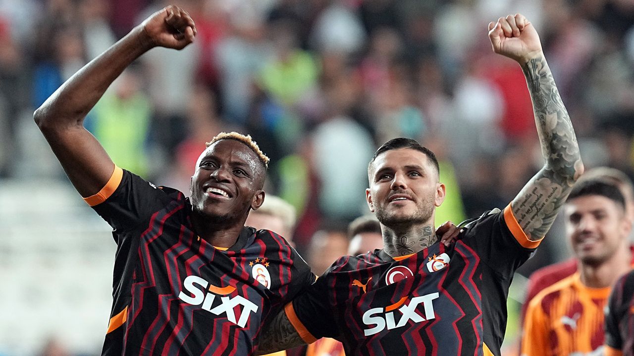 Galatasaray Okan Buruk ile üst üste 3. kez Süper Lig'i şampiyon olarak bitirecek! Resmi olarak açıkladılar: Cimbom Fenerbahçe'ye 3 puan fark attı 12