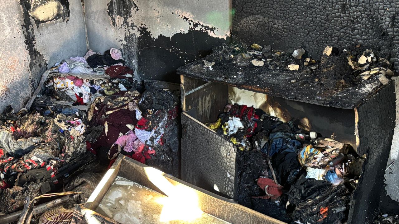 Adana'da elektrikli soba dehşeti: Suriyeli ailenin evinde çıkan yangında biri kundakta üç çocuk feci şekilde can verdi 3