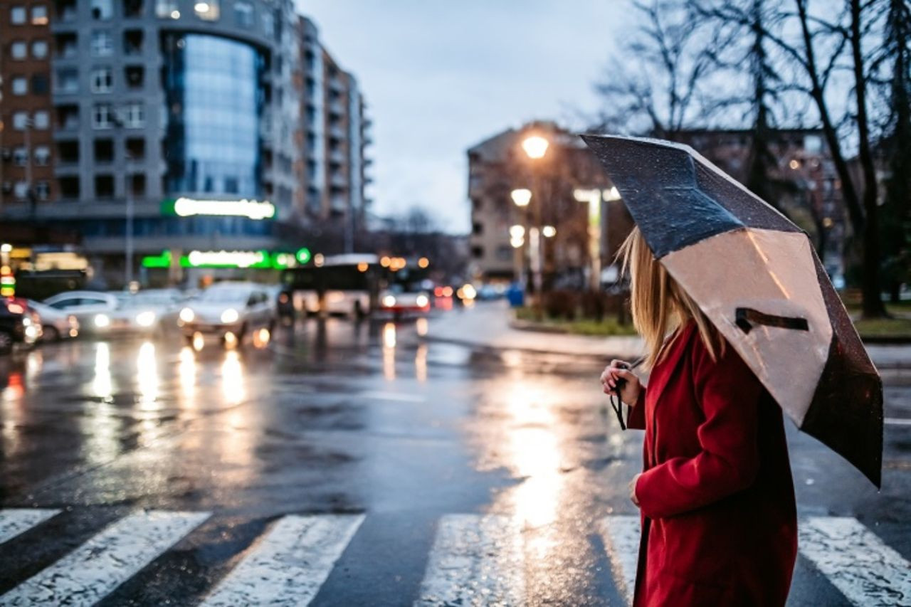 Sıcaklıklar artıyor ama yağmur geliyor... Meteoroloji bu illeri uyardı! Şemsiyesiz evden çıkmayın... 1