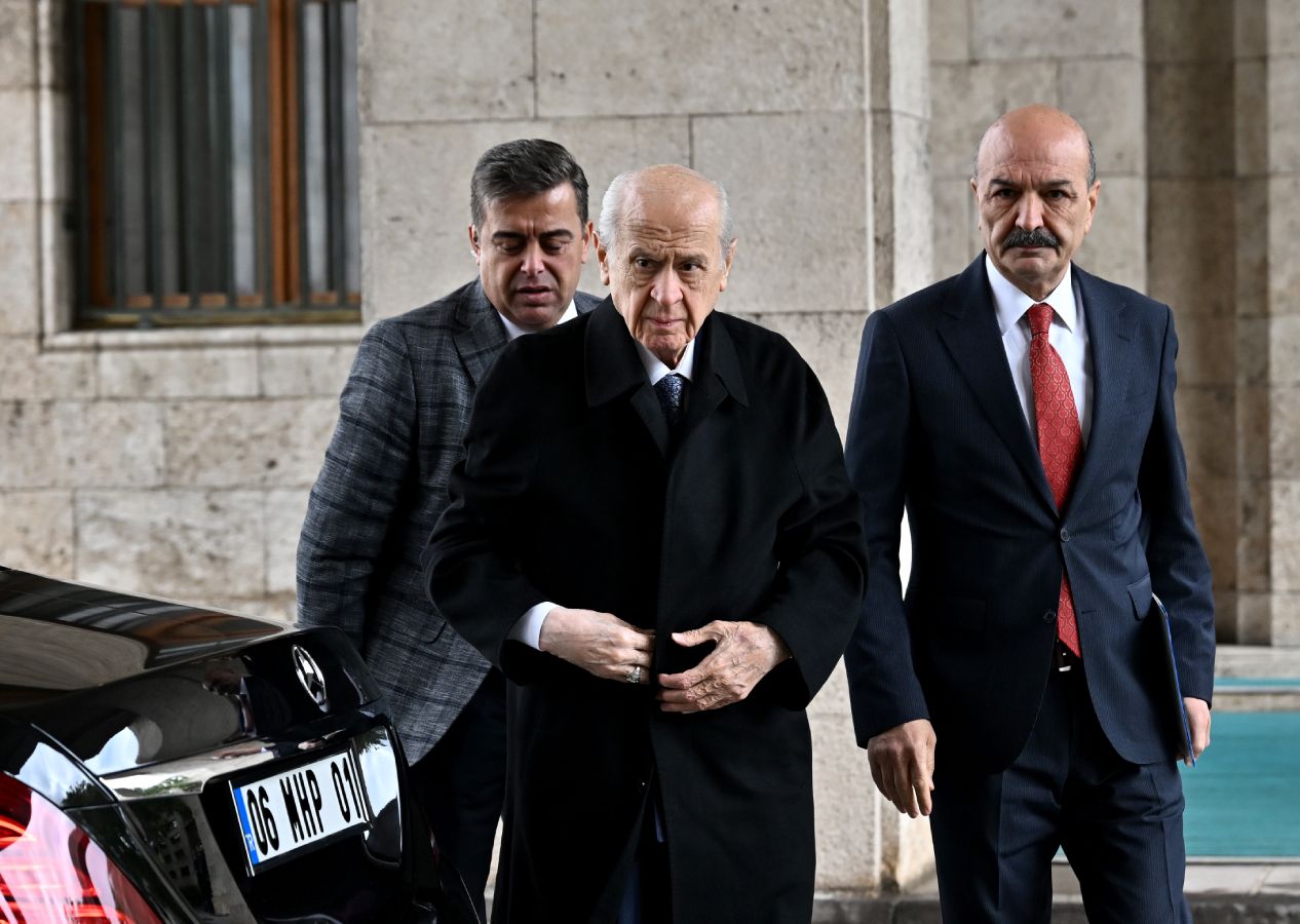 MHP'den Dervişoğlu'na idam ipi yanıtı: Kopmak üzere olan İP'ini kurtarma çabasıdır 5