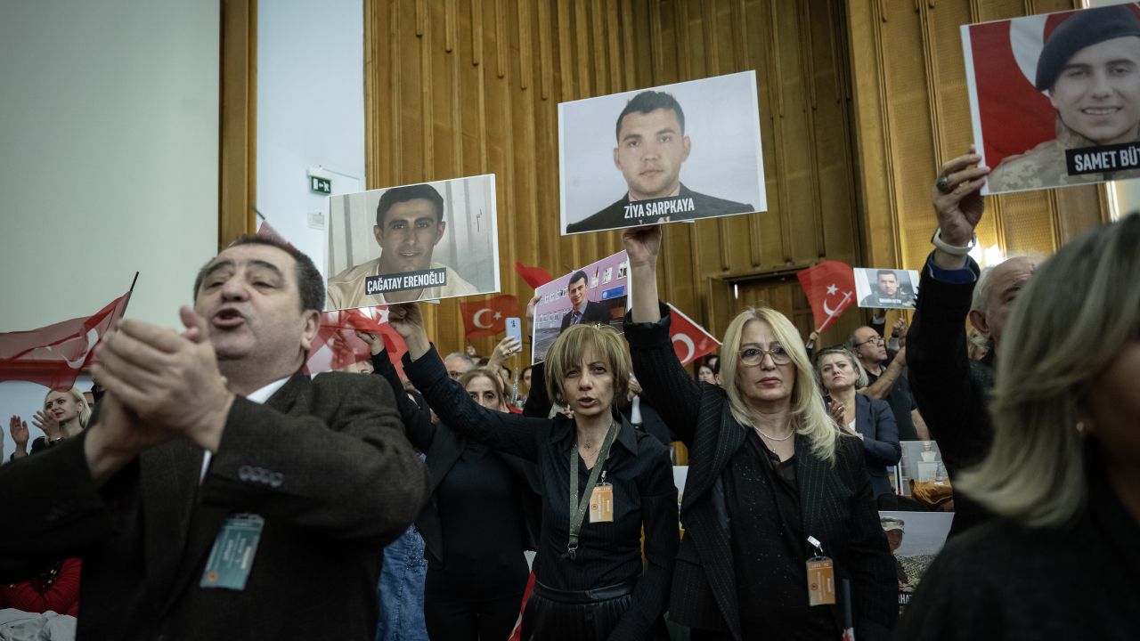 MHP'den Dervişoğlu'na idam ipi yanıtı: Kopmak üzere olan İP'ini kurtarma çabasıdır 4
