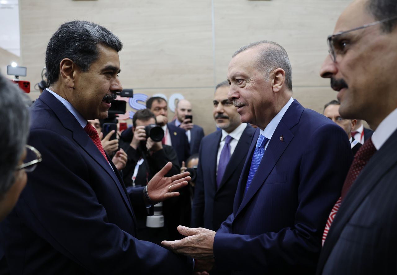 Cumhurbaşkanı Recep Tayyip Erdoğan, BRICS Zirvesi için Tataristan'da 4