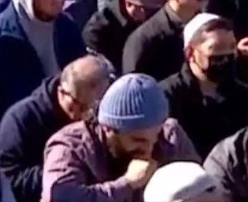Vatansız FETÖ elebaşı Gülen'e ABD'de cenaze töreni! Dikkat çeken kareler... Örgüt mensupları arasında yüz gizleme yarışı... 9
