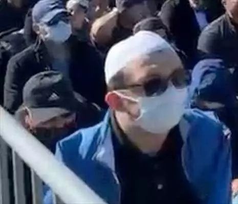Vatansız FETÖ elebaşı Gülen'e ABD'de cenaze töreni! Dikkat çeken kareler... Örgüt mensupları arasında yüz gizleme yarışı... 12