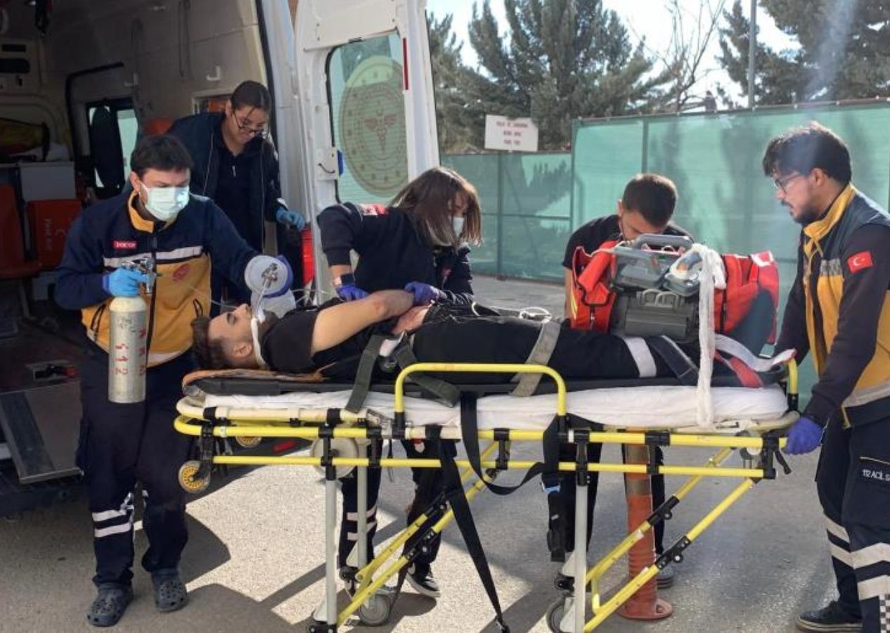 Lisede cinayet! Okula tabanca getirip arkadaşını herkesin içinde öldürdü 8
