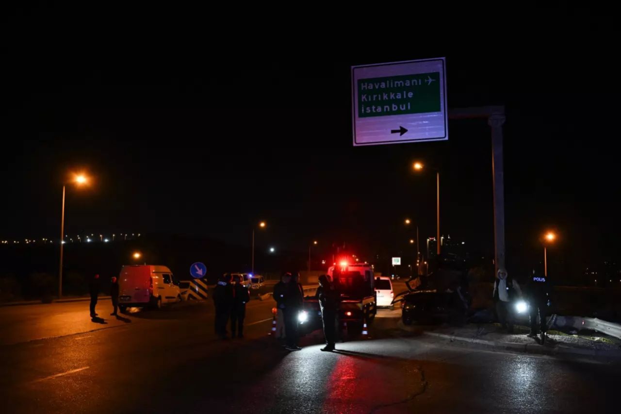Ankara Mamak'ta feci kaza! 4 kişi hayatını kaybetti, 1 kişi yaralandı 4
