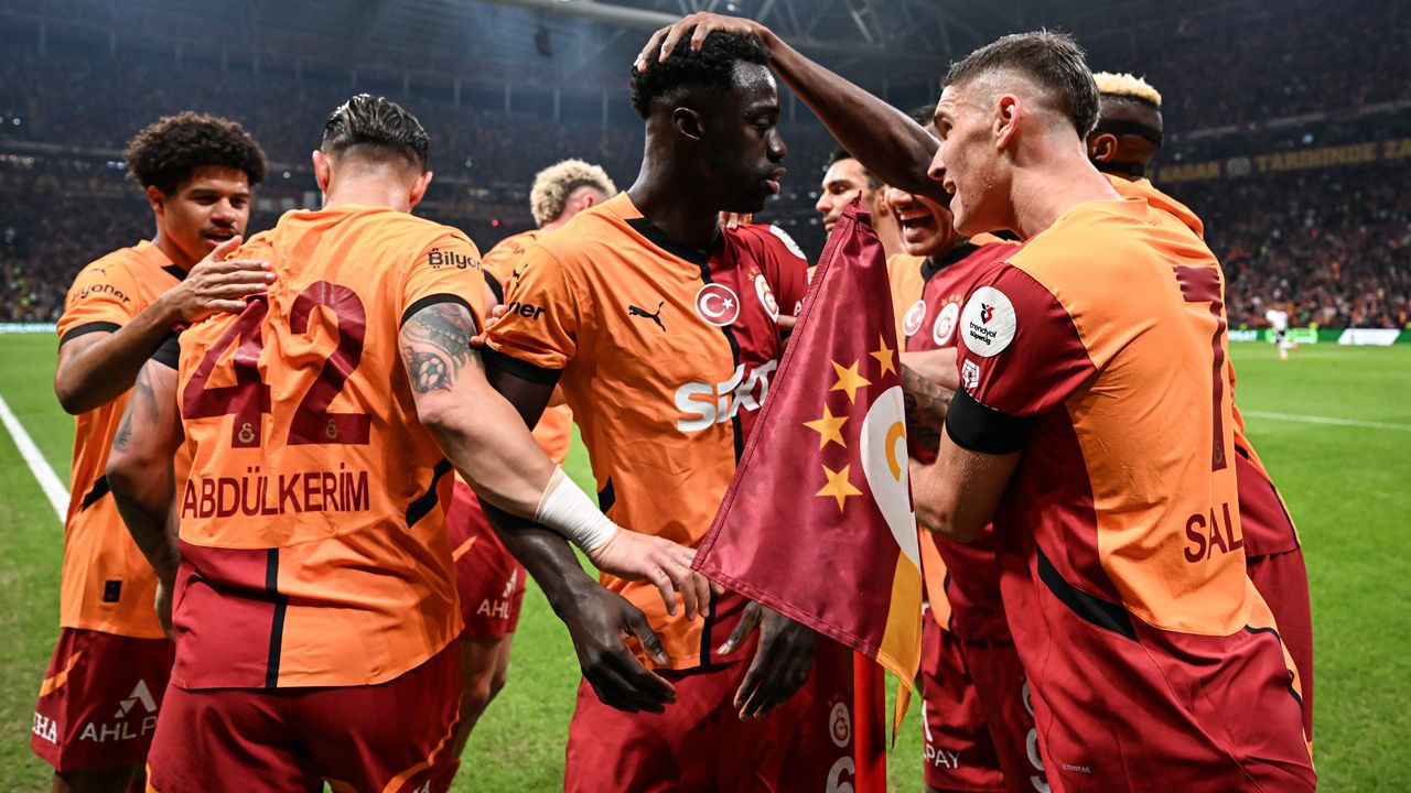 Yayıncı kuruluşun Trio hakem ekibi Mauro Icardi'nin penaltı pozisyonunu değerlendirdi: "Hakem Galatasaray'ın net penaltısını veremedi" 1
