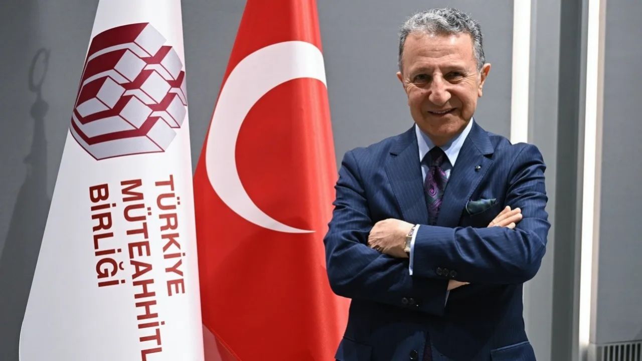 İş dünyasından 29 Ekim mesajları! Hisarcıklıoğlu: Bize düşen, üretimle büyümeyi sağlamak 10