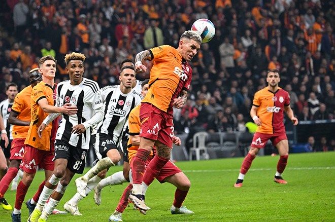 Tümer Metin'den Galatasaraylıları çılgına çeviren sözler: "Jose Mourinho ne diyorsa haklıymış! Derbide hakem maçı bir taraftan alıp diğer tarafa verdi! Tüm taktir haklarını Galatasaray'dan yana kullandı" 7