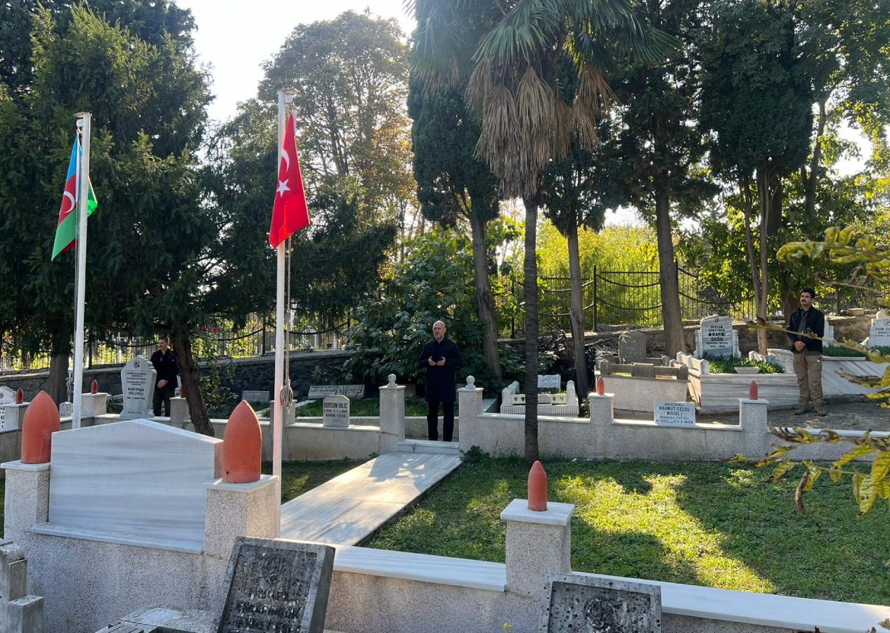 Cumhuriyet'in 101. yıldönümünde Türk savunma sanayisinin mimarı Nuri Killigil Paşa’nın mezarına Soylu ziyaret 3