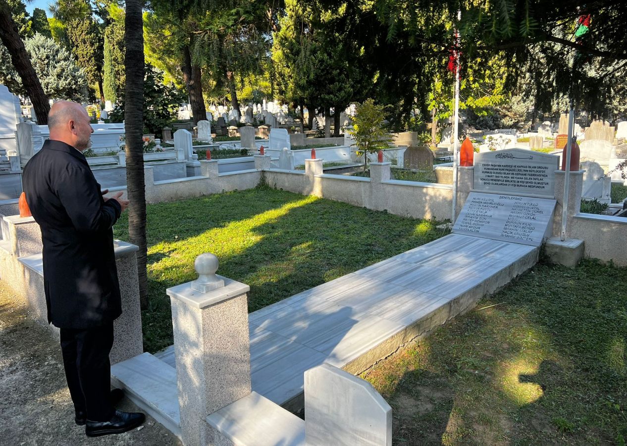 Cumhuriyet'in 101. yıldönümünde Türk savunma sanayisinin mimarı Nuri Killigil Paşa’nın mezarına Soylu ziyaret 2