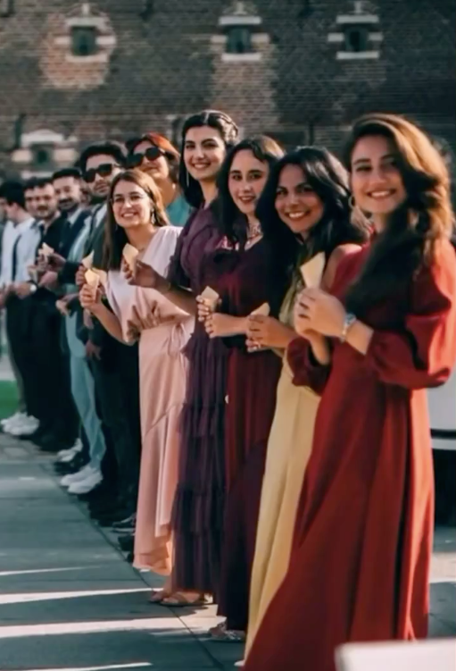 Firari FETÖ'cü Ahmet Çağlayan'dan himmet paralarıyla şatoda Hristiyan düğünü! 8