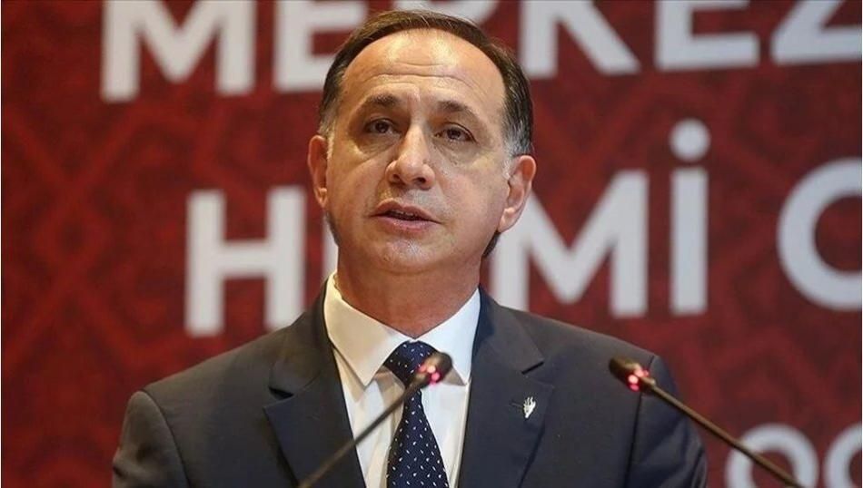 Ahmet Çakar canlı yayında 'yapının' elemanlarını tek tek açıkladı: "Devre arası hakemi aradılar! Düdüğü derhal astırılmalı! Bir diğerinin de şike kumpası davasında adı geçiyordu: Türk haklı uyuma" 7