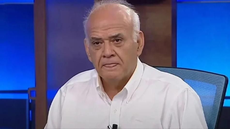 Ahmet Çakar canlı yayında 'yapının' elemanlarını tek tek açıkladı: "Devre arası hakemi aradılar! Düdüğü derhal astırılmalı! Bir diğerinin de şike kumpası davasında adı geçiyordu: Türk haklı uyuma" 4