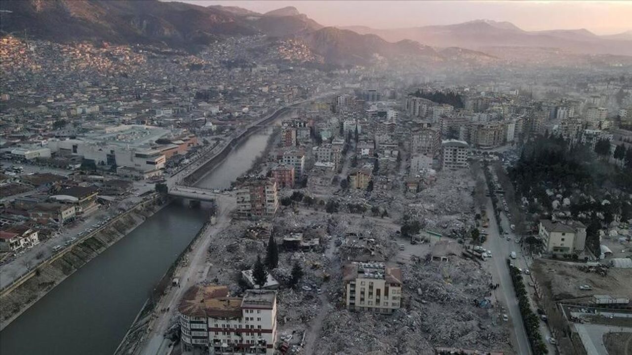 Meteoroloji 8 Kasım 2024 deprem bölgesi hava durumu raporu yayınlandı! İşte 11 il için beklenen sıcaklıklar... 4