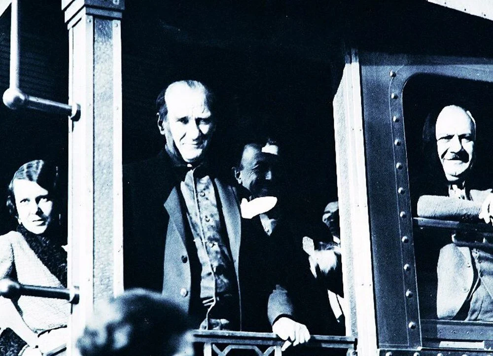 Saygı, özlem ve minnetle: Az bilinen fotoğraflarıyla ebediyete intikalinin 86. yılında Gazi Mustafa Kemal Atatürk... 18