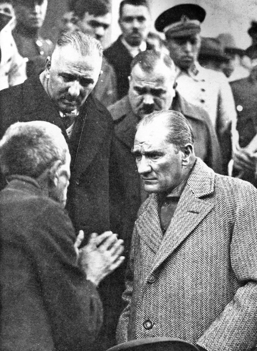 Saygı, özlem ve minnetle: Az bilinen fotoğraflarıyla ebediyete intikalinin 86. yılında Gazi Mustafa Kemal Atatürk... 21