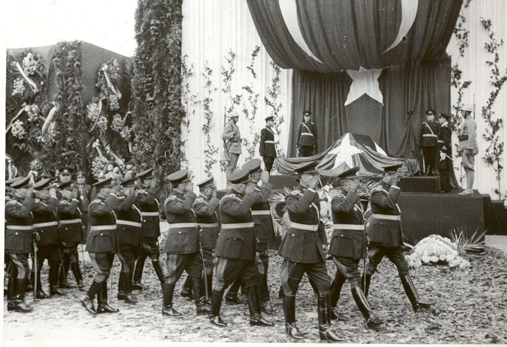 Saygı, özlem ve minnetle: Az bilinen fotoğraflarıyla ebediyete intikalinin 86. yılında Gazi Mustafa Kemal Atatürk... 33