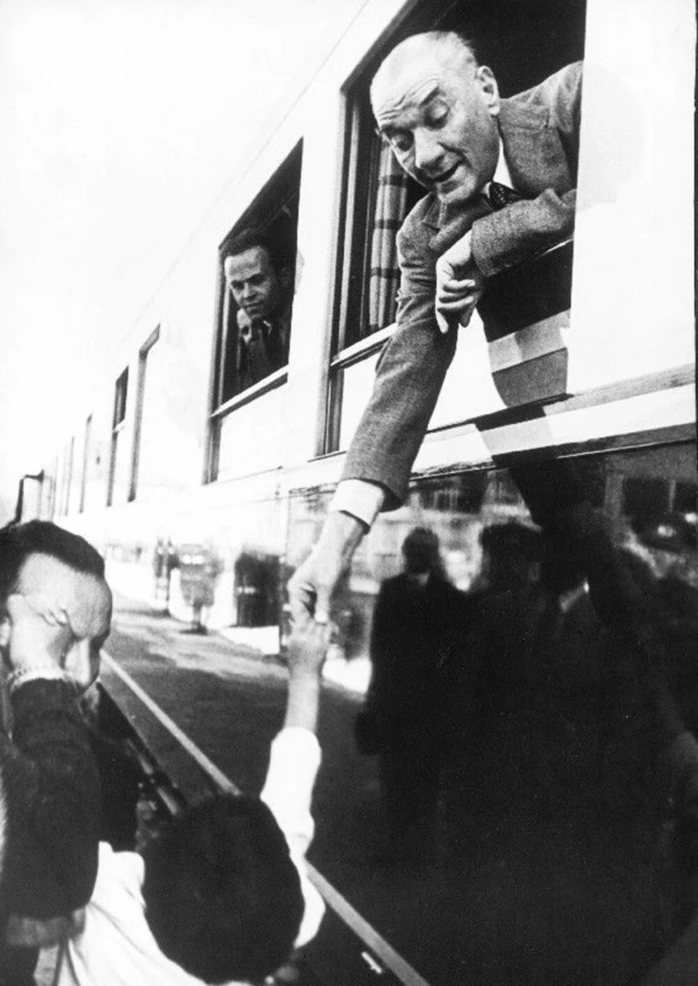 Saygı, özlem ve minnetle: Az bilinen fotoğraflarıyla ebediyete intikalinin 86. yılında Gazi Mustafa Kemal Atatürk... 36