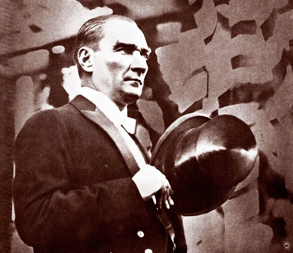 Saygı, özlem ve minnetle: Az bilinen fotoğraflarıyla ebediyete intikalinin 86. yılında Gazi Mustafa Kemal Atatürk... 5