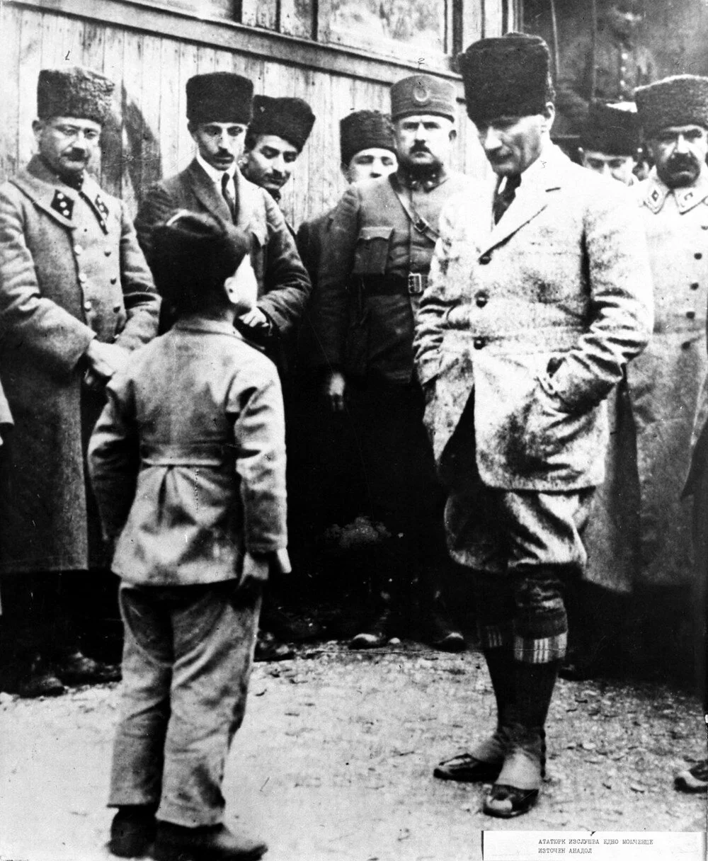 Saygı, özlem ve minnetle: Az bilinen fotoğraflarıyla ebediyete intikalinin 86. yılında Gazi Mustafa Kemal Atatürk... 8