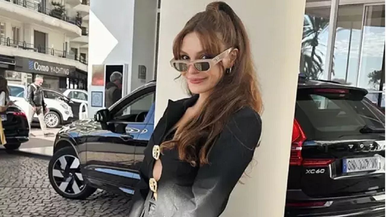 Ebru Şahin'in o soruya verdiği yanıt şaşırttı: "Bu sorudan rahatsız oluyorum!" 3