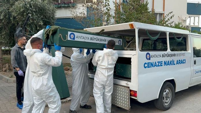 Antalya'da İranlı 3 kardeş ölü bulunmuştu! 9 sayfalık mektup ortaya çıktı! Kahreden borsa detayı... 7