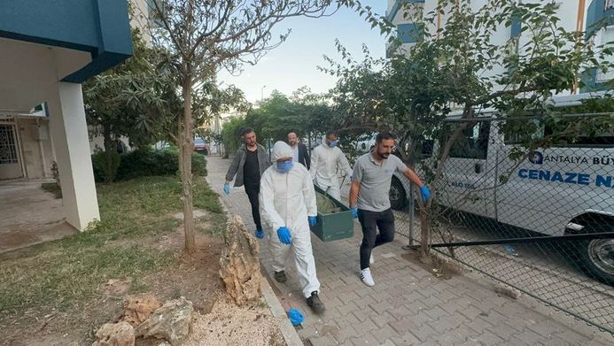 Antalya'da İranlı 3 kardeş ölü bulunmuştu! 9 sayfalık mektup ortaya çıktı! Kahreden borsa detayı... 6
