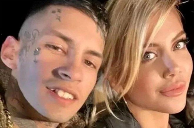 Wanda Nara'nın sevgilisi L-Gante Fenerbahçe formasını giydi ve duyurdu: Türkiye'ye mi geliyor... 4
