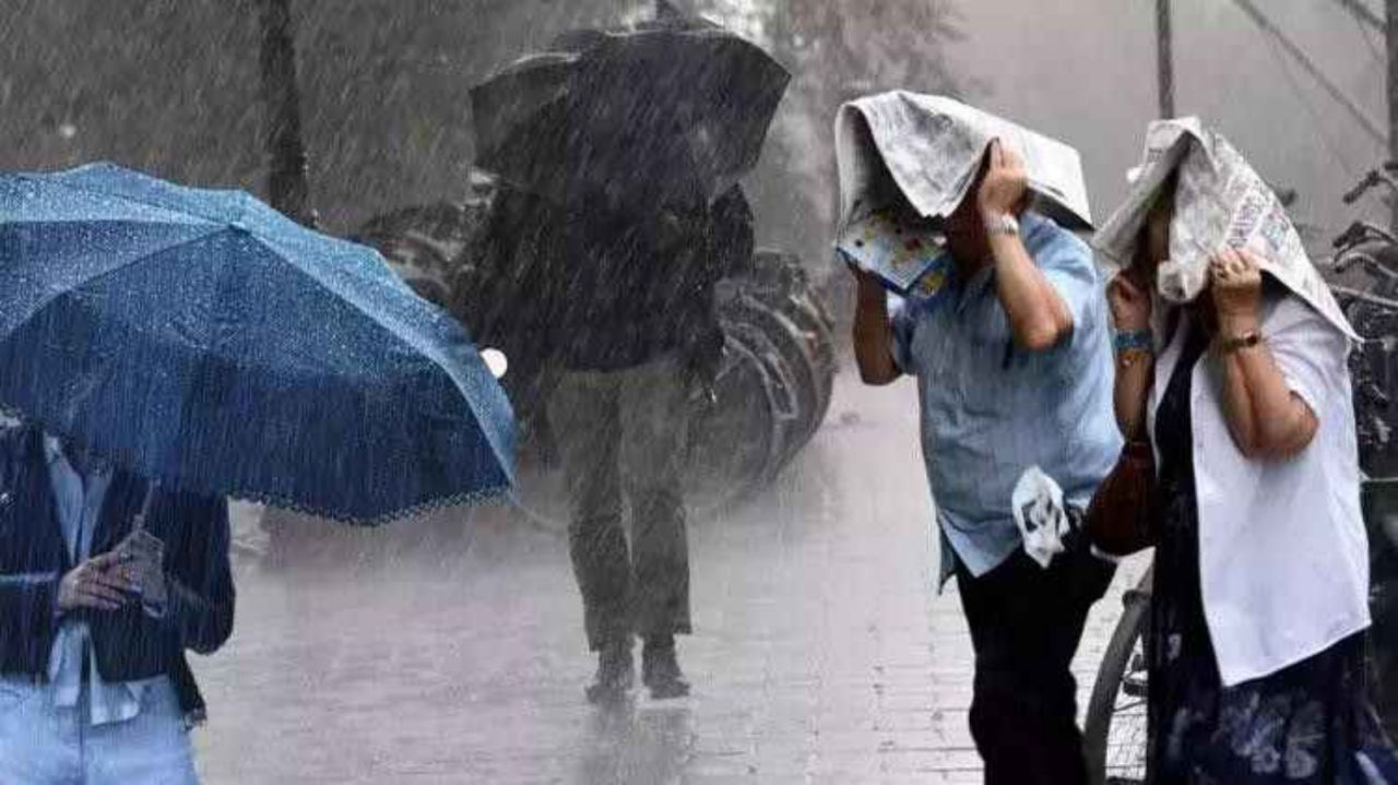 Sağanak ve kar yağışı geliyor! Meteoroloji'den 16 il için sarı kodlu uyarı... İstanbul için saat verildi! 1