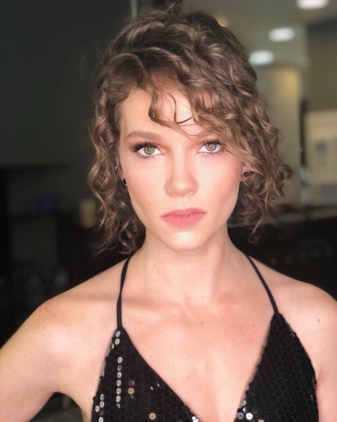 2 çocuğu için setlere ara vermişti! Ekranlara dönmek isteyen Ece Çeşmioğlu ve eşi Taner Ölmez'den dikkat çeken işbirliği 4