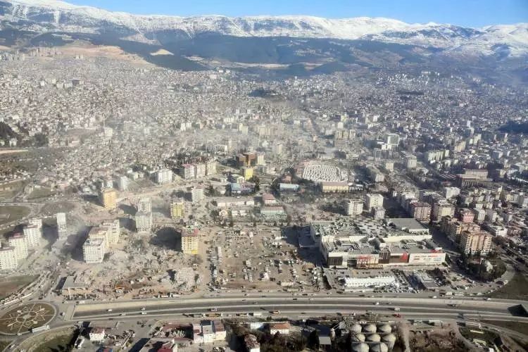 Rize'deki 4.7'lik deprem sonrası korkutan uyarı! "Komşu fayları tetikledi, tehlikesi bilinenden daha yüksek" 6