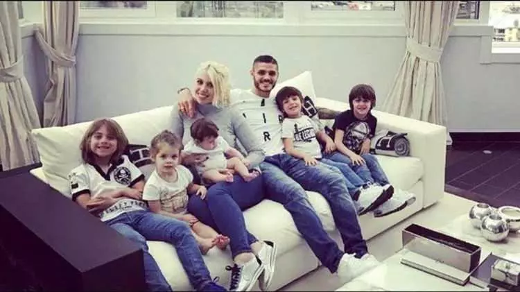 Mauro Icardi iflas bayrağına çekiyor: Wanda Nara'nın boşanmak için istedikleri adeta dudak uçuklattı! 14