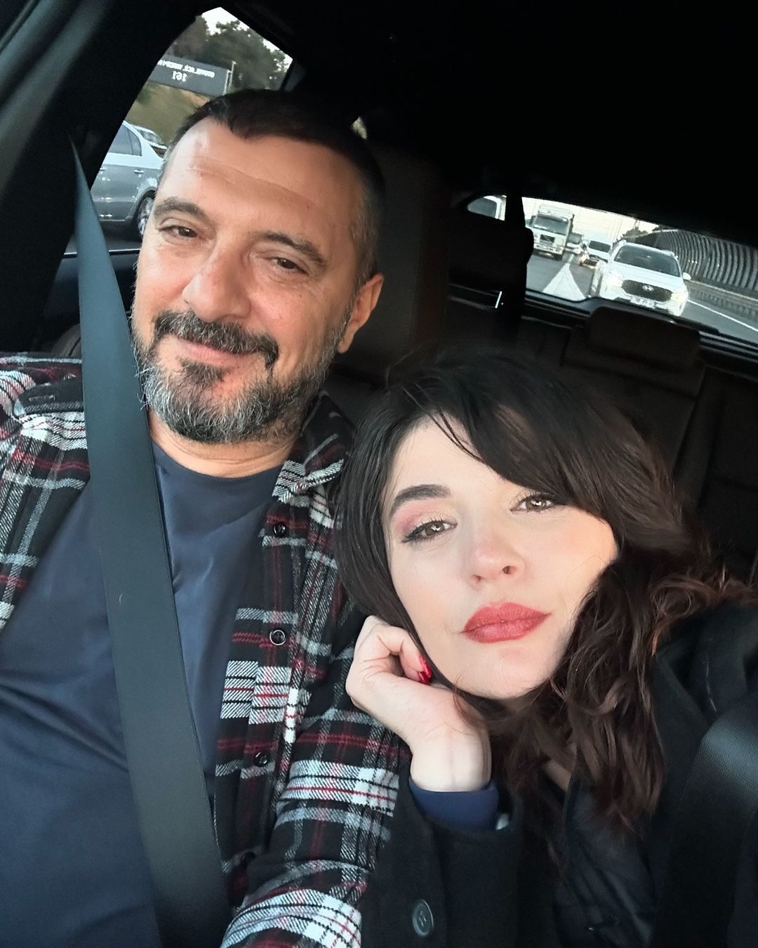 Gonca Vuslateri: Garsonken onlara hizmet ediyordum, şimdi ödülümü onlardan almak çok özel bir his 5