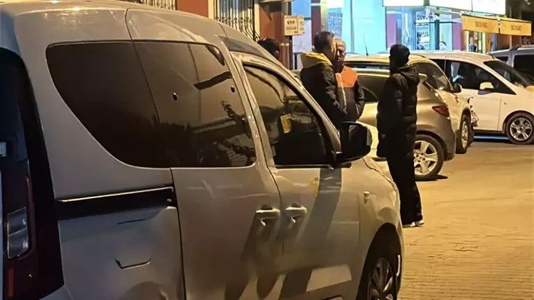 İzmir Seferihisar'da 2 polis memurunu ağır yaralayan saldırganın ilk ifadesi ortaya çıktı: Husumetlilerim zannettim! 3