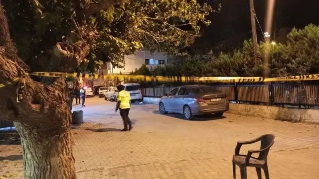 İzmir Seferihisar'da 2 polis memurunu ağır yaralayan saldırganın ilk ifadesi ortaya çıktı: Husumetlilerim zannettim! 5