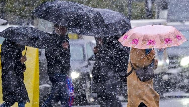 Valilik tarih verdi! İstanbul'a kar geliyor! İşte yağış uyarısının detayları... 2