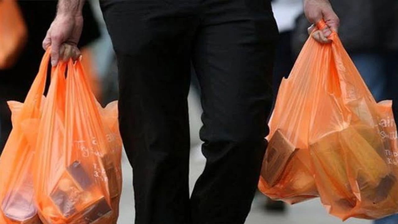 5 yıl sonra bir ilk: Plastik poşete zam yolda! 4