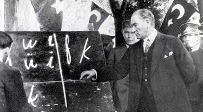 24 Kasım Öğretmenler Günü! Başöğretmen Mustafa Kemal Atatürk'ten tarihe geçen o söz: Öğretmenler yeni nesil, sizin eseriniz olacaktır 5