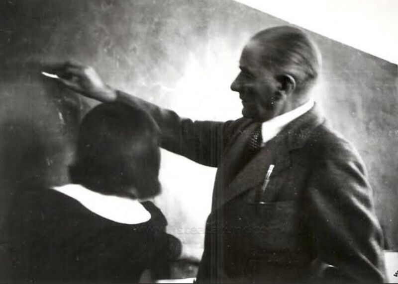 24 Kasım Öğretmenler Günü! Başöğretmen Mustafa Kemal Atatürk'ten tarihe geçen o söz: Öğretmenler yeni nesil, sizin eseriniz olacaktır 7