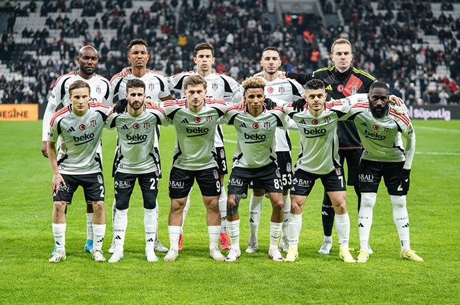 Nihat Kahveci adeta sinir küpüne döndü: Beşiktaş'a flaş teknik direktör önerisi! 1