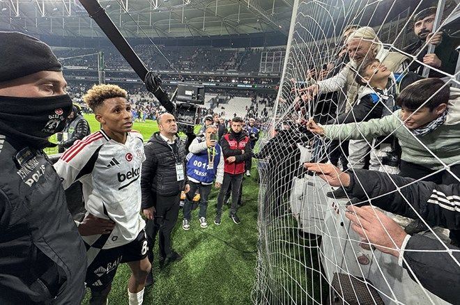 Nihat Kahveci adeta sinir küpüne döndü: Beşiktaş'a flaş teknik direktör önerisi! 8