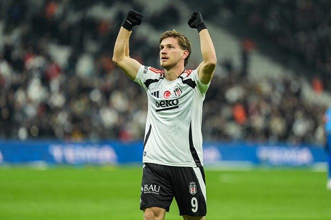 Sergen Yalçın Beşiktaş'a kendi döneminden gönderme yaptı: Her yerden beni bıçaklamaya çalışıyorlardı! 6