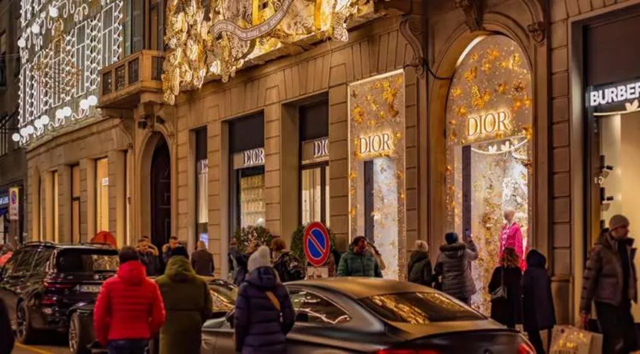 Kiralar cep yakıyor! Dünyanın en pahalı caddeleri açıklandı! İstanbul'un meşhur caddesi listede 5