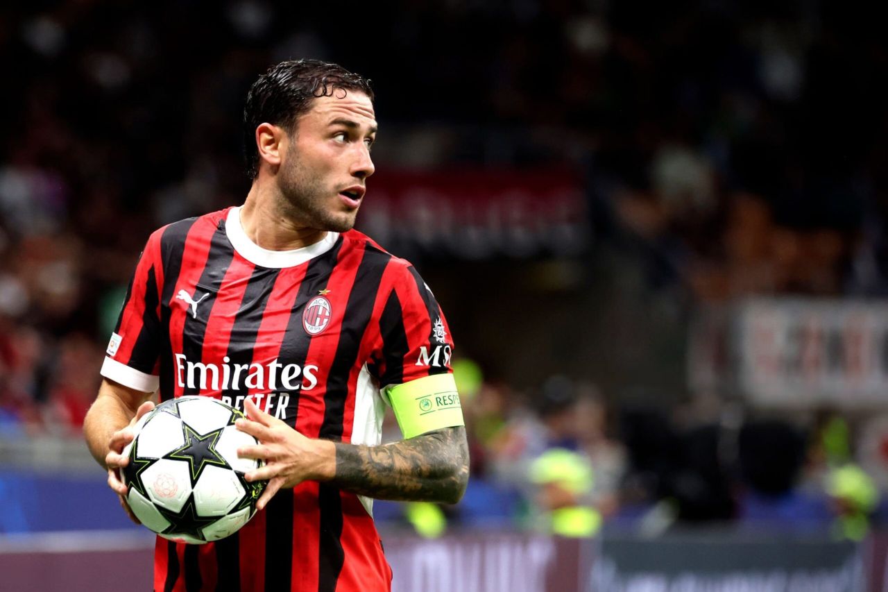 Galatasaray'da yeni sağ bek belli oldu! Milan'ın yıldızı devre arasında imzayı atıyor 5