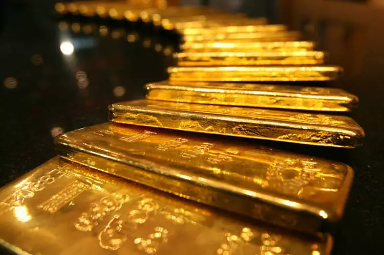Bankacılık devinden yatırımcılara kritik uyarı: Altın ve gümüşün göreceği zirveyi açıkladılar! 10
