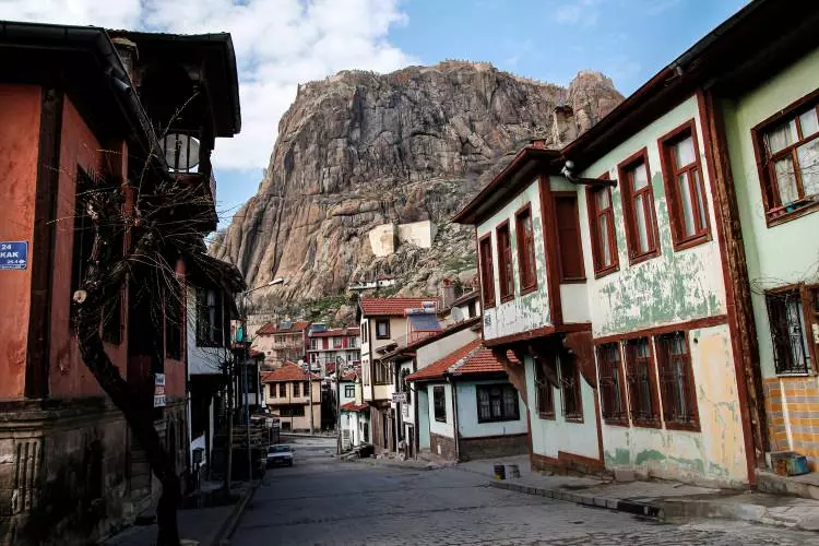 TÜİK açıkladı: Daha çok yaşamak mümkün! İşte Türkiye'de yaşam süresi en uzun olan şehirler... 6