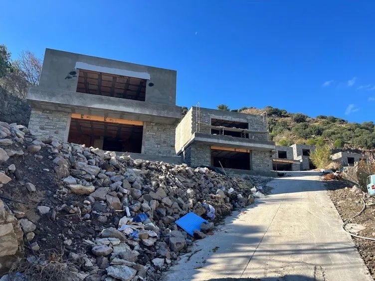 Akbelen'de çevreci imajı çizen Suavi'den ağaç katliamı! Villa dikmek için onlarca ağacı katletti... 9