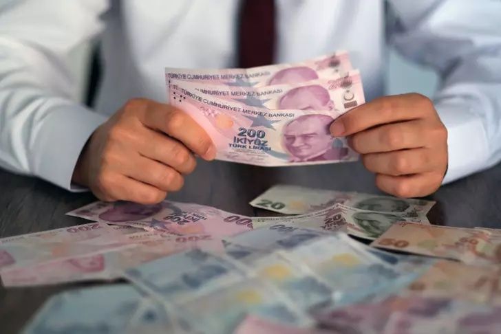 Pasaport, ehliyet, MTV, telefon harcı, trafik cezaları... Resmi Gazete'de yayımlandı! Hepsine zam geliyor! İşte zamlı fiyatları... 5